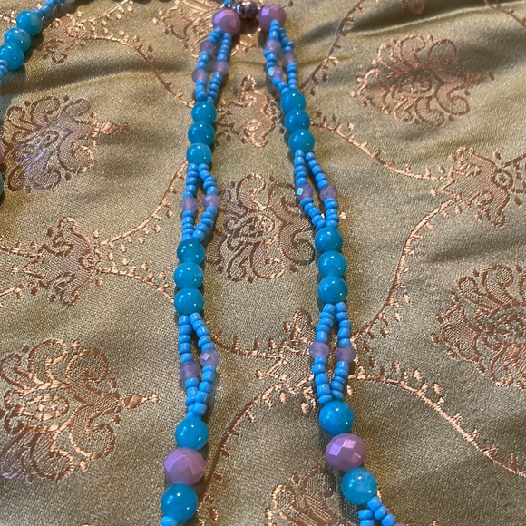 Handmade Jewelry Turquoise Centre Beaded Necklace w Skulls & Semiprecious Stones - Picture 6 of 9